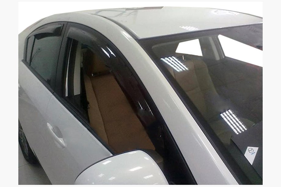 Mazda 3 2009-2013 рр. Вітровики SD (4 шт, SIM) Image