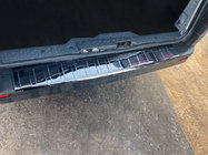 Nissan NV300/Primastar 2016- рр. Накладка на задній бампер Чорний хром (нерж) фото 1