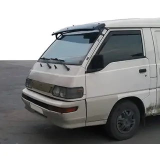Козирьок на лобове скло Mitsubishi L300 1986-2013 рр. фото 4