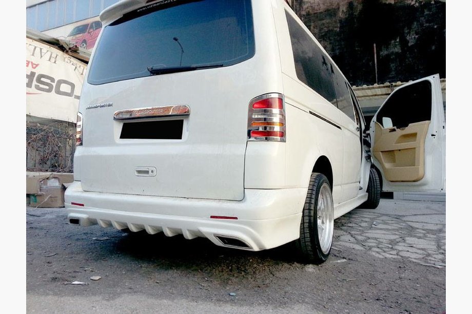 Volkswagen T5 Transporter 2003-2010 рр. Задня нижня накладка Sport 2 (під фарбування) Фото 3