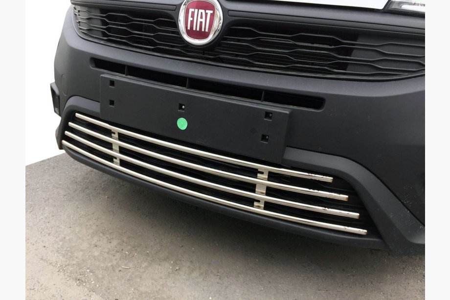 Fiat Doblo II 2010-2022 рр. Решітка в бампер 2014↗ (нерж) Image