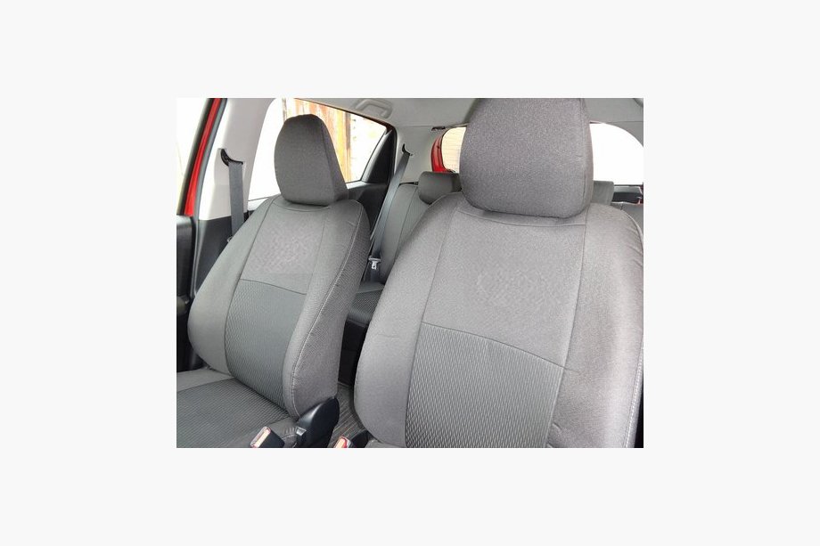 Toyota Yaris 2006-2011 рр. Авточохли (тканинні, Classik) Image