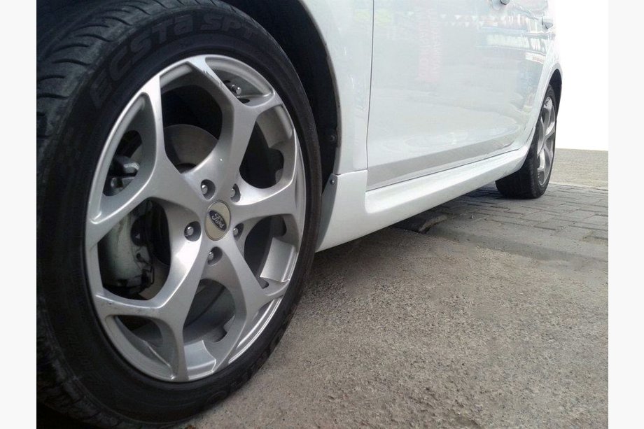 Ford Focus II 2008-2011 рр. Бокові пороги HB (під фарбування) Image