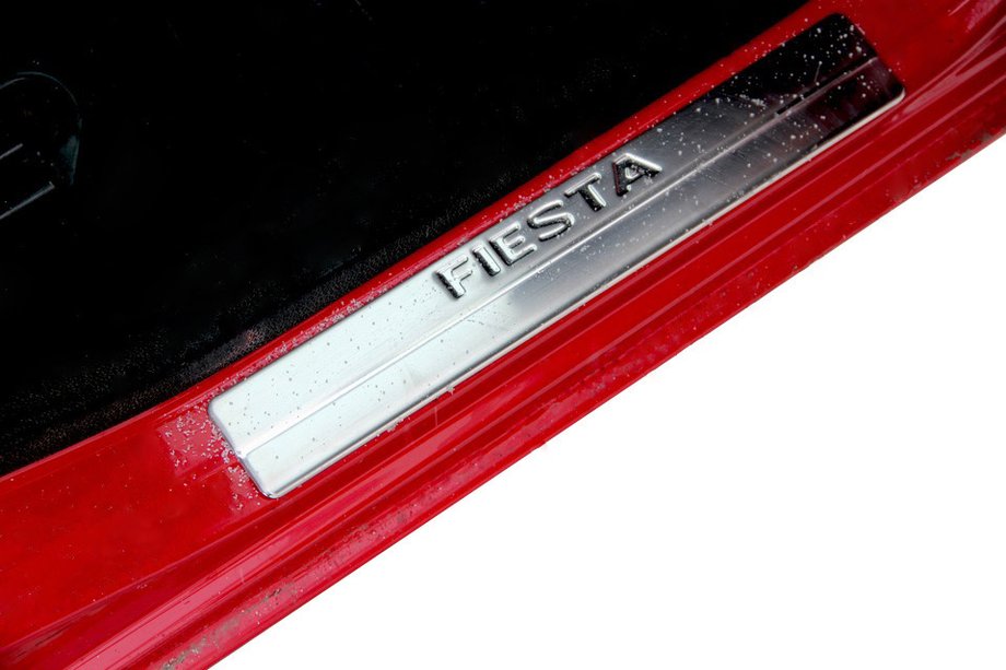 Ford Fiesta 2008-2017 рр. Накладки на пороги (Omsa, 4 шт, нерж.) Фото 1