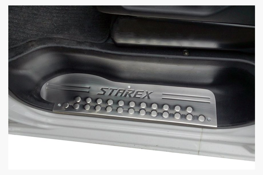 Hyundai H200, H1, Starex 1998-2007 рр. Накладки на пороги OmsaLine (3 шт, нерж) Image