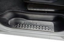 Hyundai H200, H1, Starex 1998-2007 рр. Накладки на пороги OmsaLine (3 шт, нерж) фото 1