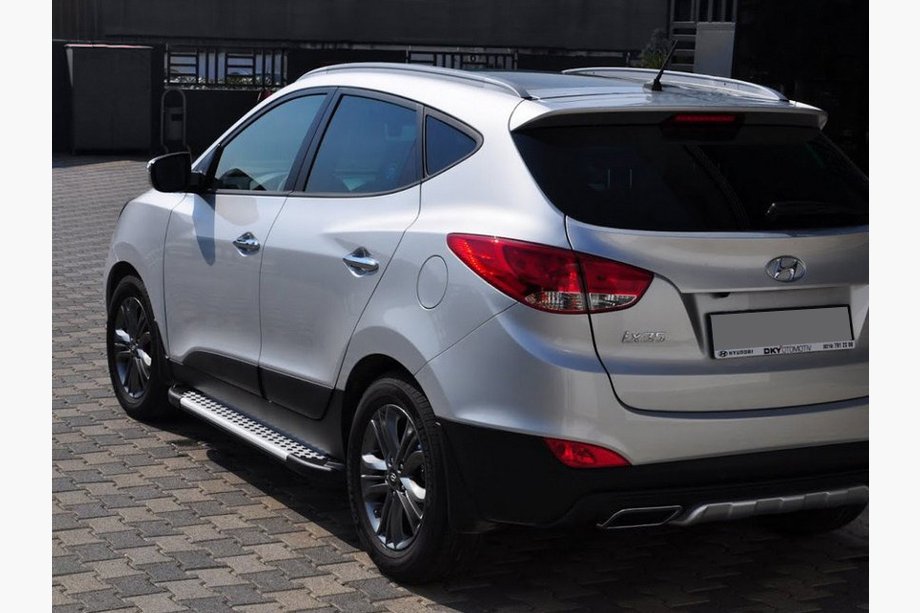 Hyundai IX-35 2010-2015 рр. Бокові пороги Allmond Grey (2 шт., алюм.) Image