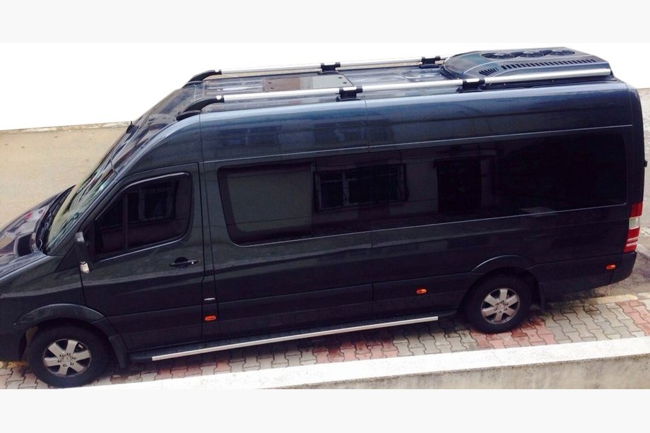 Volkswagen Crafter 2006-2016 рр. Рейлінги Shark (чорні ніжки, алюміній) Image