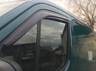Mercedes Sprinter W906 2006-2018 рр. Вітровики клеяться (2 шт, Aomis) фото 2