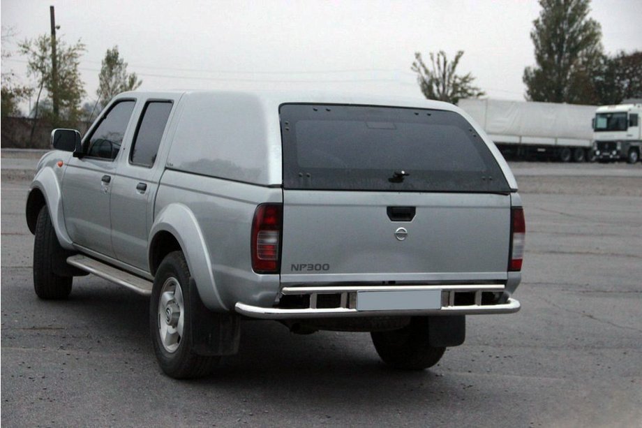 Nissan NP300 1999-2015 рр. Задній захист AK004 (нерж) Image