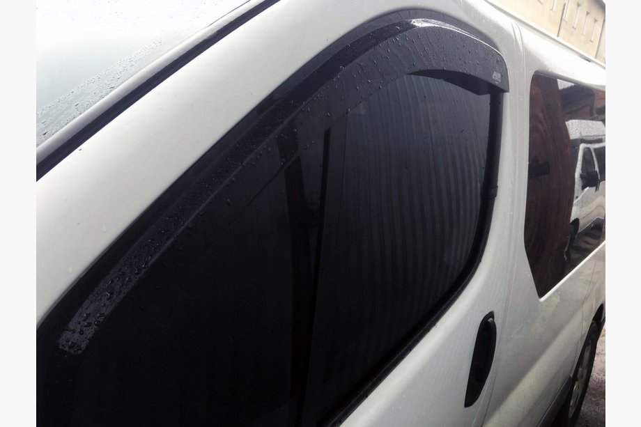 Nissan Primastar 2002-2014 рр. Вітровики (2 шт, DDU) Image