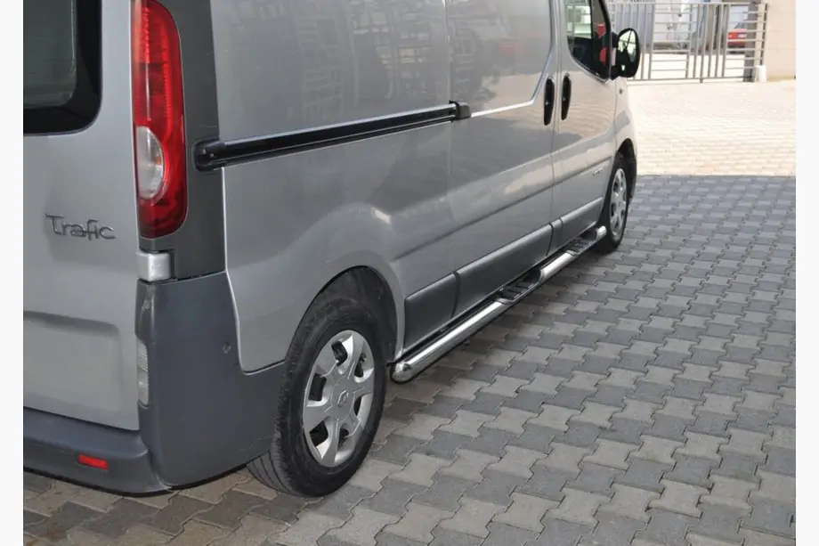Opel Vivaro 2001-2015 рр. Бічні труби (2 шт., нерж.) 70 мм, довга база Фото 2
