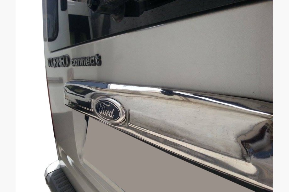 Ford Connect 2010-2013 рр. Хром планка над номером (установка на рідну, нерж.) OmsaLine - Італійська нержавійка Фото 1