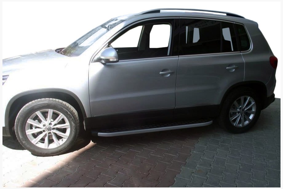 Бокові пороги BlackLine (2 шт, алюміній) Image Бокові пороги BlackLine (2 шт, алюміній) Image