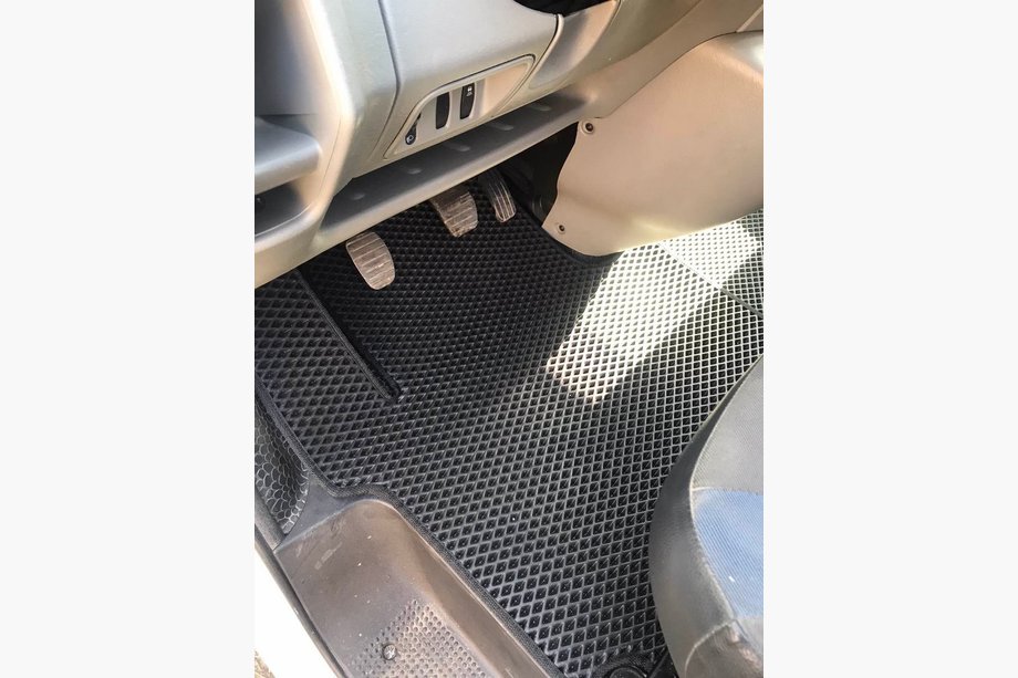 Nissan Primastar 2002-2014 рр. Килимки EVA (чорні) Image