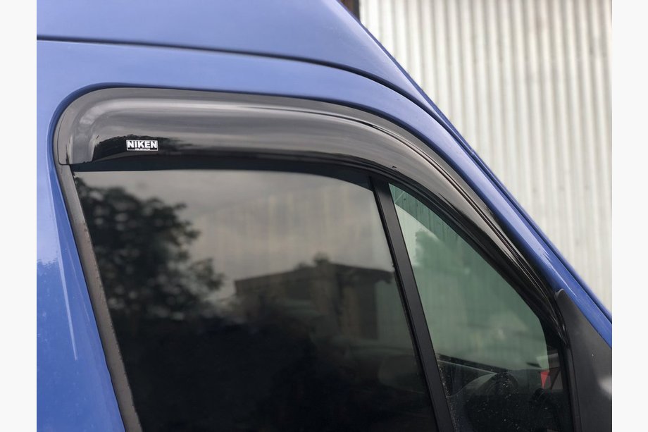 Renault Master 2011-2023 рр. Вітровики (2 шт, Niken) Image