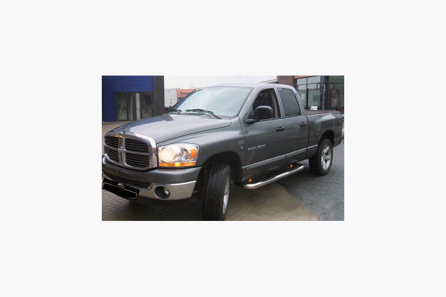 Dodge RAM Бічні труби кутові (2 шт., нерж) Image