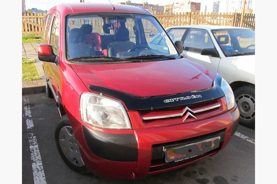 Citroen Berlingo 1996-2008 рр. Дефлектор капота VIP (2003-2008) Image