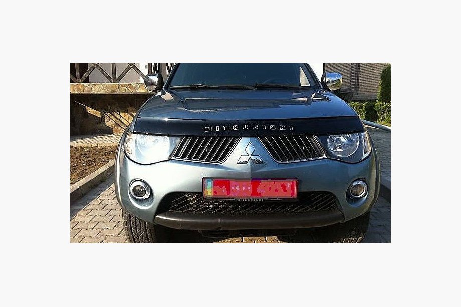 Mitsubishi L200 2006-2015 рр. Дефлектор капота (VIP) Image