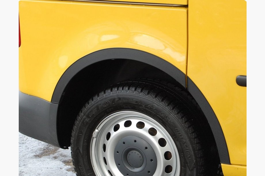 Коротка база, 2 зсувних дверей (метал) Image