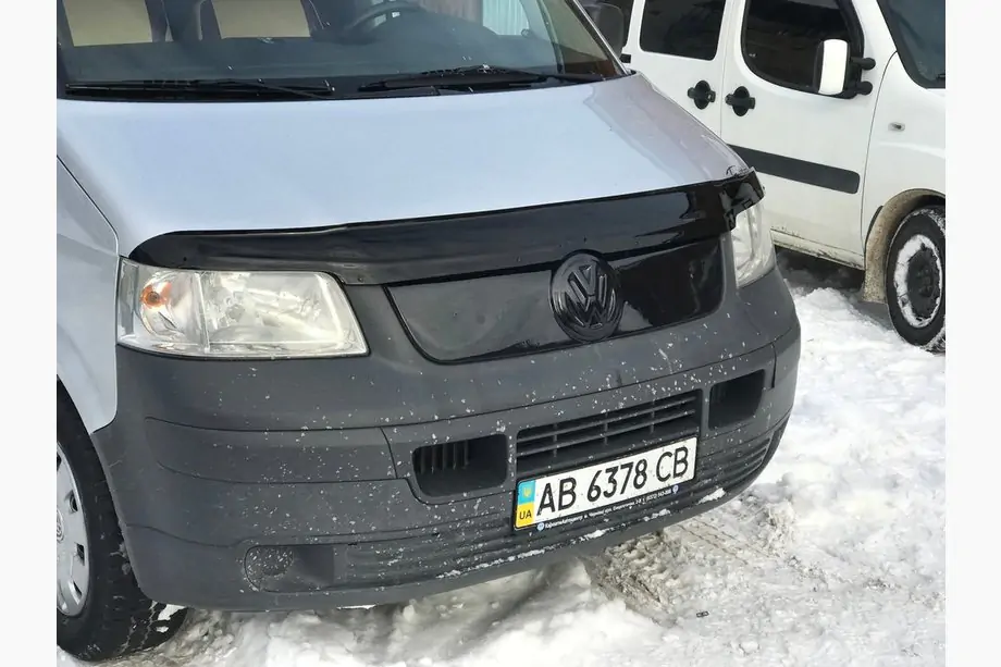 Volkswagen T5 Transporter 2003-2010 рр. Зимова верхній накладка на решітку Глянцева Фото 4