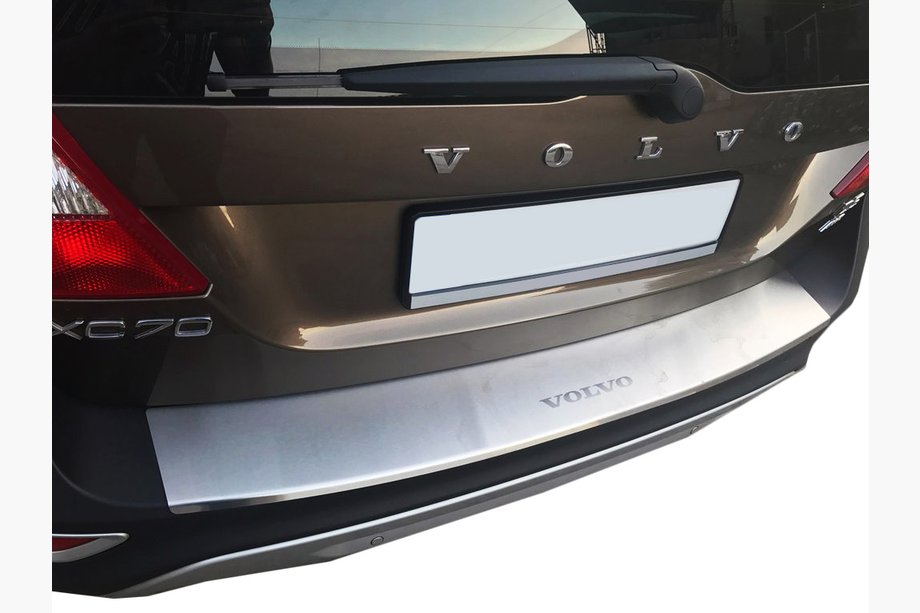 Volvo XC70 2007-2013 рр. Накладка на задній бампер з загином Nataniko (нерж) Image