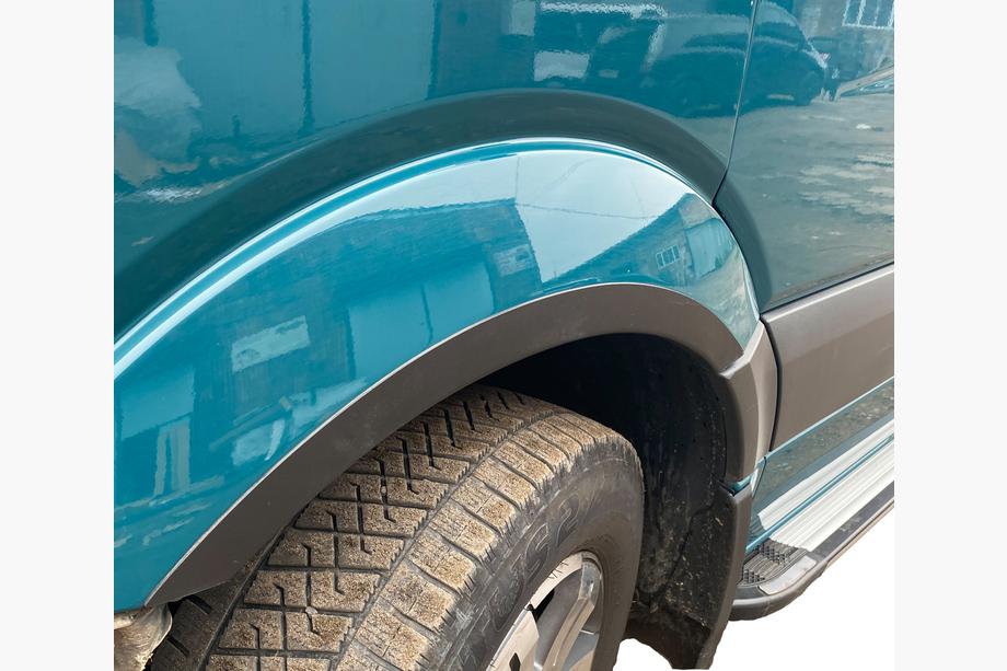 Volkswagen Crafter 2006-2016 рр. Накладки на арки вузькі (4 шт, чорні) Image