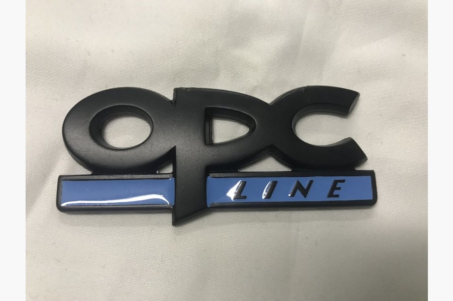Opel Металевий шильдик OPC Line (Чорний) Image