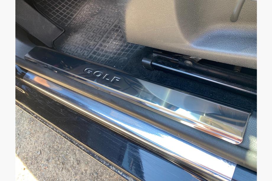 VW Golf 6 Накладки на внутрішню частину порогу (2шт) Image