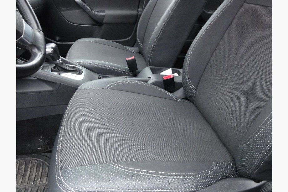 Volkswagen Golf 5 2003-2009 рр. Авточохли (кожзам↗тканина, Premium) Фото 3