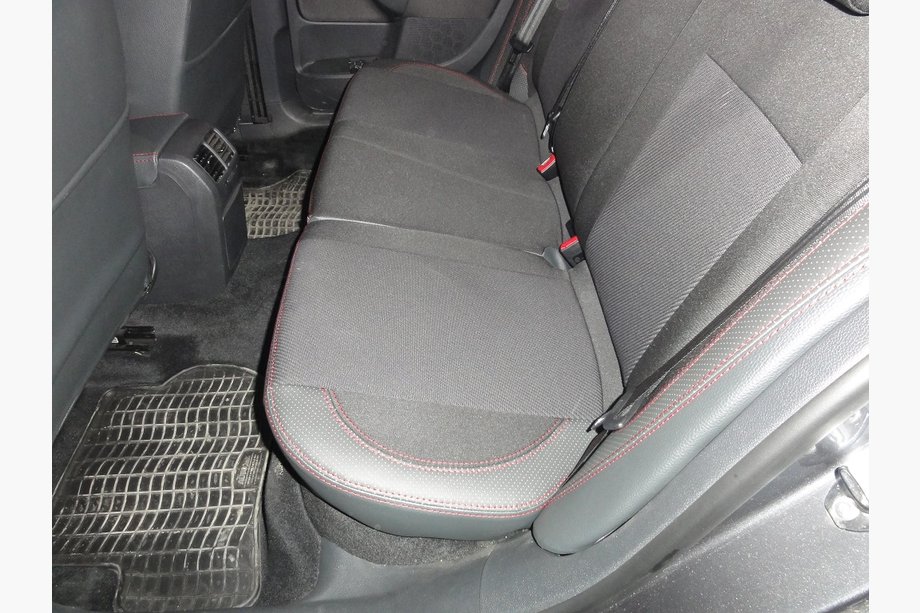 Volkswagen Golf 6 2008-2014 рр. Авточохли SoyuzAuto Premium Фото 4