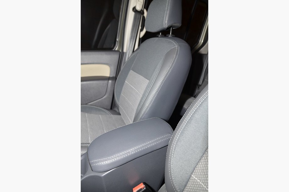 Renault Kangoo 2008-2020 рр. Новинка !!! Чохли на всі сидіння MW-Brothers Фото 4