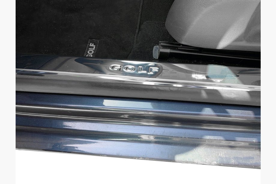 Volkswagen Golf 5 2003-2009 рр. Накладки на внутрішні пороги (2 шт., нерж) Image