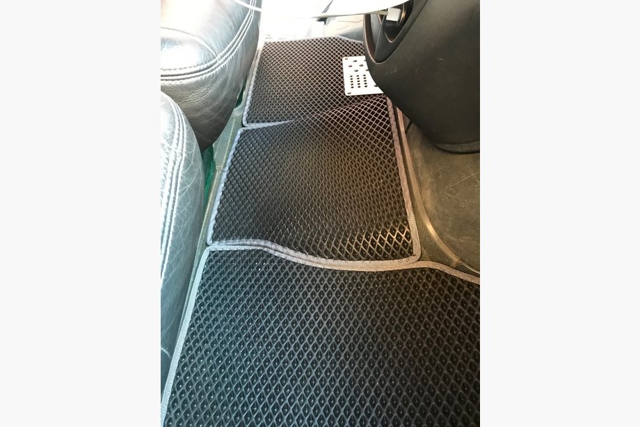 Mercedes Sprinter W901/902/903/904/905 1995-2006 рр. Килимки EVA (CDI, чорні) Image