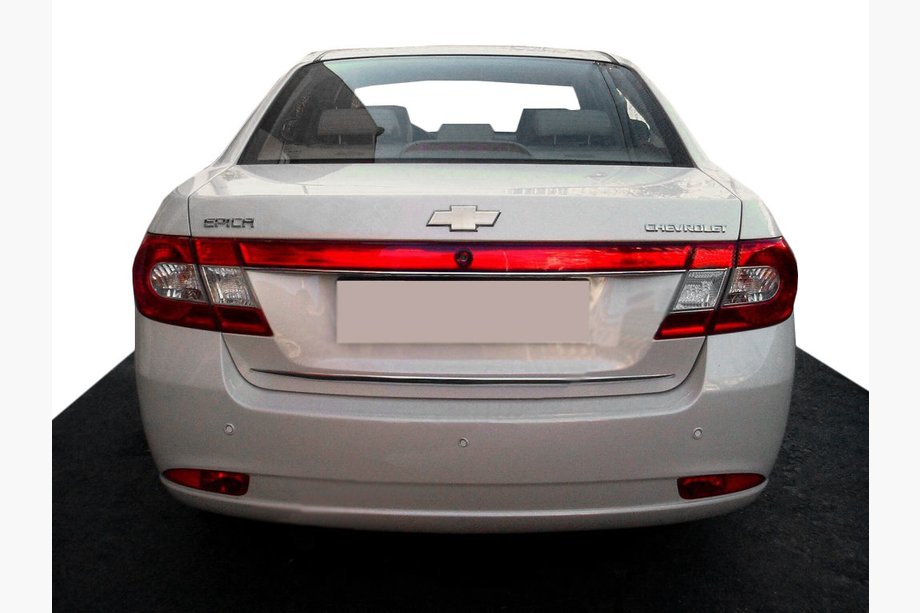 Chevrolet Epica 2006-2014 рр. Хром смужка на багажник (нерж) Image