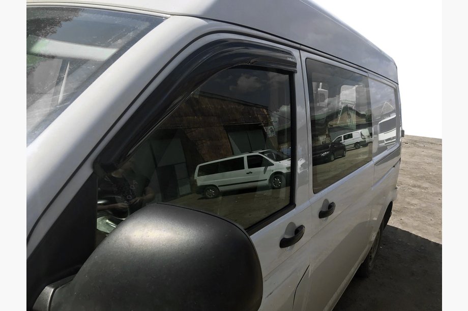 Volkswagen T5 Caravelle 2004-2010 рр. Вітровики (2 шт, MyRacing) Image