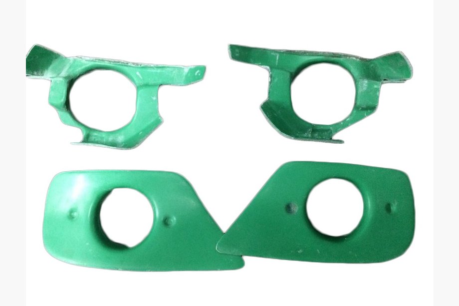 Mercedes Vito W638 1996-2003 рр. Вставки під противотуманки Image