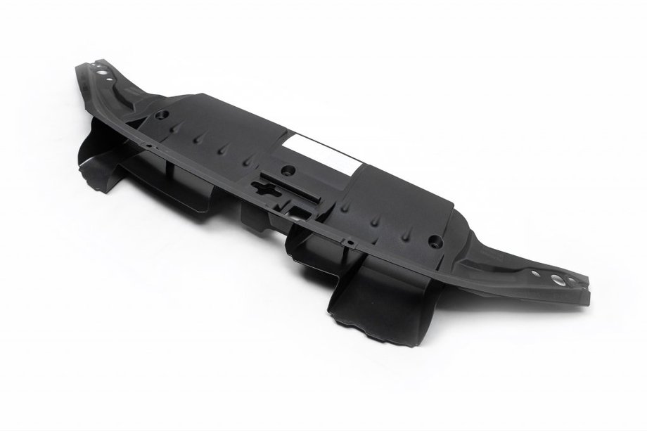 Toyota Land Cruiser 200 2007-2021 рр. Пластик під інтеркулер для 4.5 дизель Image