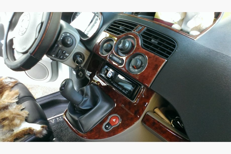 Renault Kangoo 2008-2020 рр. Накладки на панель Карбон Фото 2