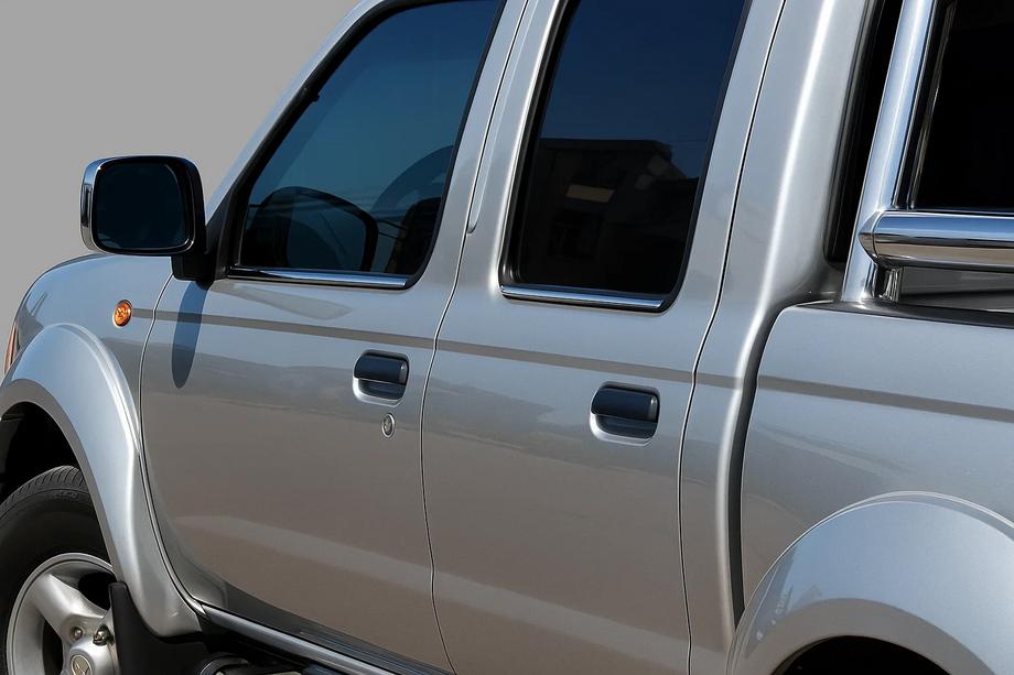 Nissan NP300 1999-2015 рр. Зовнішня окантовка вікон (4 шт., нерж.) Omsa Line - Італійська нержавіюча сталь Image