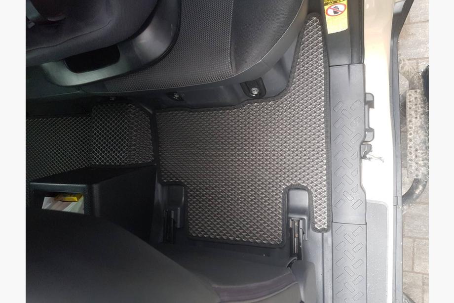Toyota FJ Cruiser 2006-2022 рр. Килимки EVA (чорні) Фото 13