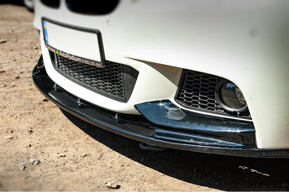 BMW 5 серія F10/F11 2010-2016 рр. Накладка на передній бампер Lip OmsaLine (чорна) Фото 2