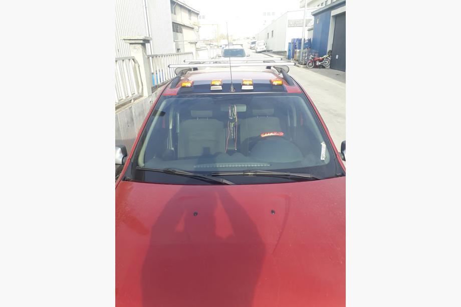 Dacia Sandero 2007-2013 рр. Козирьок лобовога скла (LED, чорний мат) Фото 3