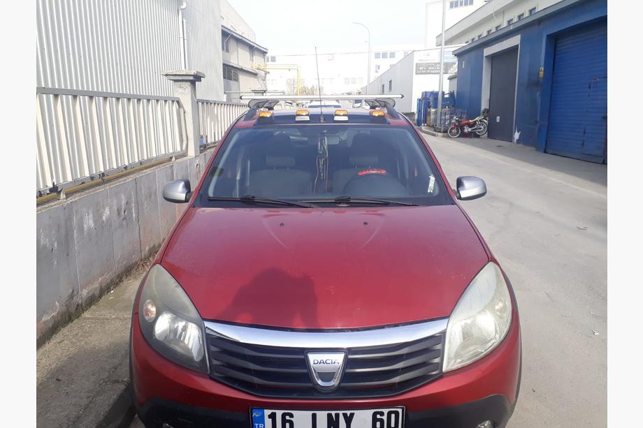 Dacia Sandero 2007-2013 рр. Козирьок лобовога скла (LED, чорний мат) Фото 2