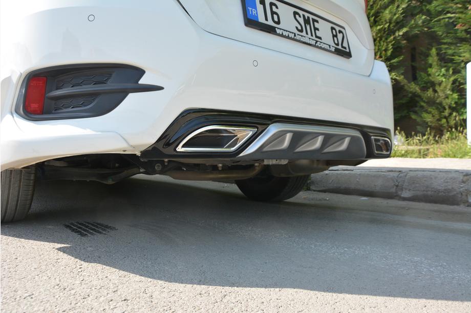 Дифузор на задній бампер (Meliset, в кольорі) Image