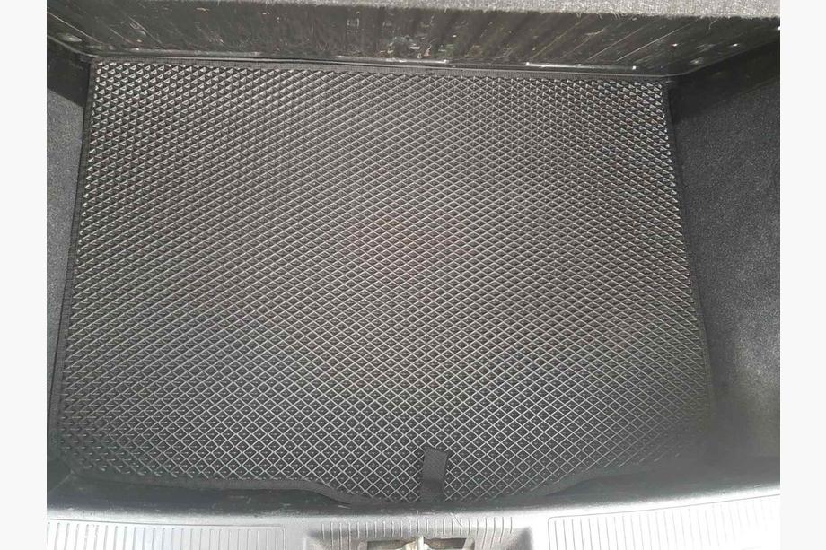 Fiat Punto Grande/EVO 2006-2018 рр. Килимок багажника EVA (Чорний) Фото 1