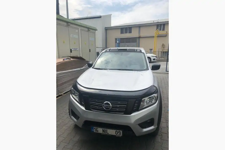 Nissan Navara/NP300 2016- рр. Козирок лобового скла (Meliset LED V1) Фото 5