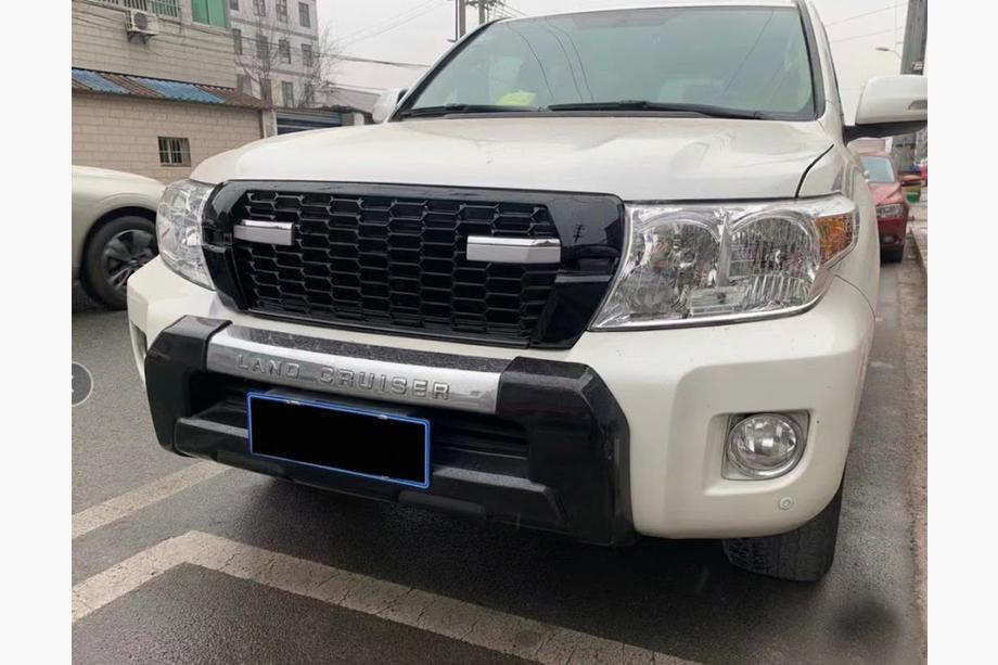 Toyota Land Cruiser 200 2007-2021 рр. Решітка з написом 2012-2016 (GR Sport) Image