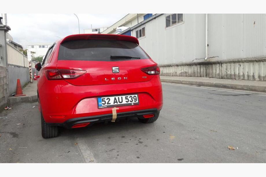 Seat Leon 2013-2020 рр. Накладка на задній бампер (під фарбування) Фото 2