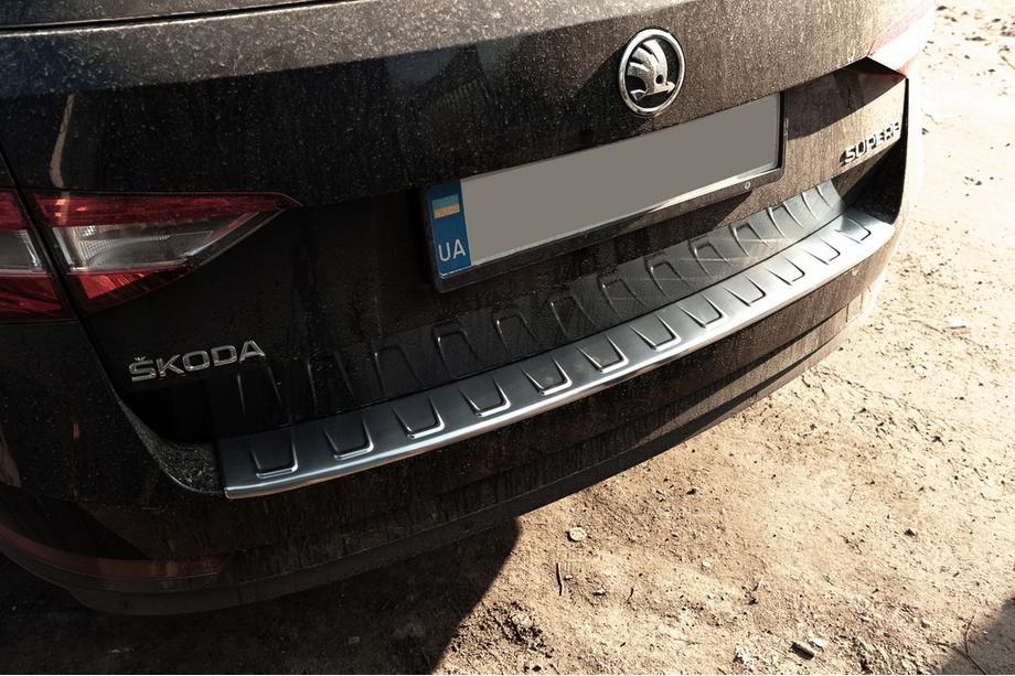 Skoda Superb 2015-2024 рр. Накладка на задній бампер SW (нерж) Фото 7